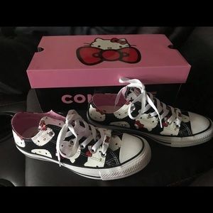 Hello kitty converse low top - perfect condition!